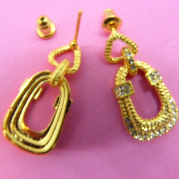 Door Knocker Earrings - Picture 5 of 6